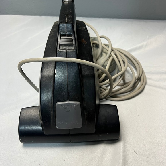 Regina Dirt Magnet Hand Vac 3.0 Amps DM1700 Compact Handheld Vacuum Cleaner Work - Picture 3 of 6